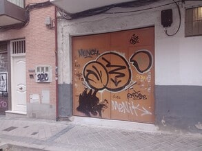 Retail in Madrid, Madrid to rent Interior Photo- Image 2 of 5