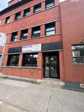 50-70 Rue Jean-Talon O, Montréal, QC for rent Primary Photo- Image 1 of 9