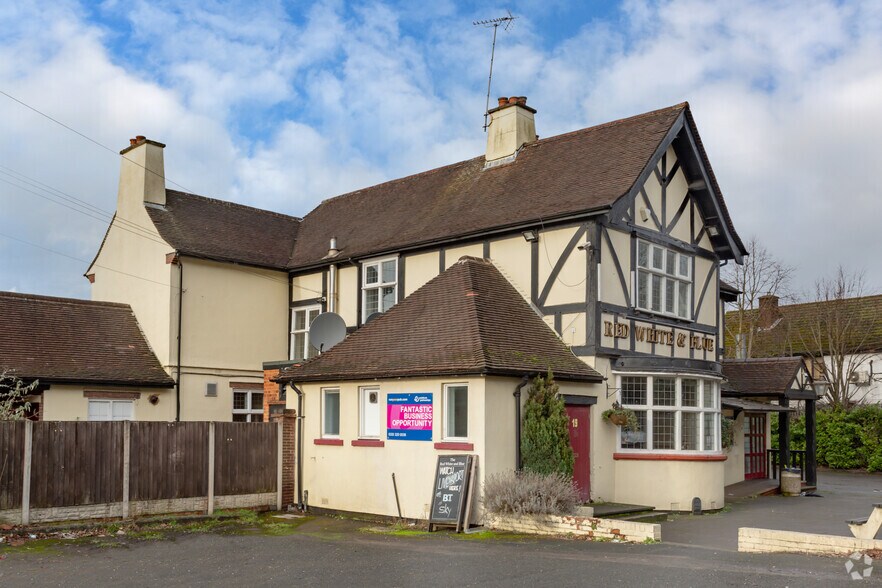 19 Cannock Rd, Featherstone for sale - Primary Photo - Image 1 of 1