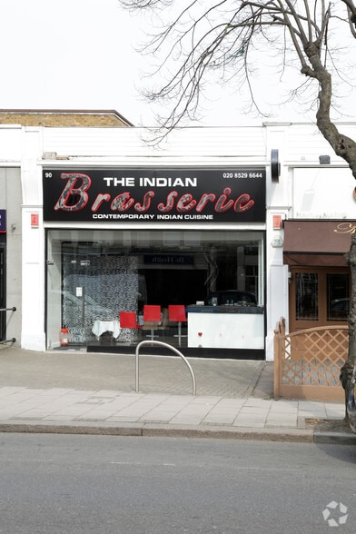 90 Station Rd, London to rent - Primary Photo - Image 1 of 3