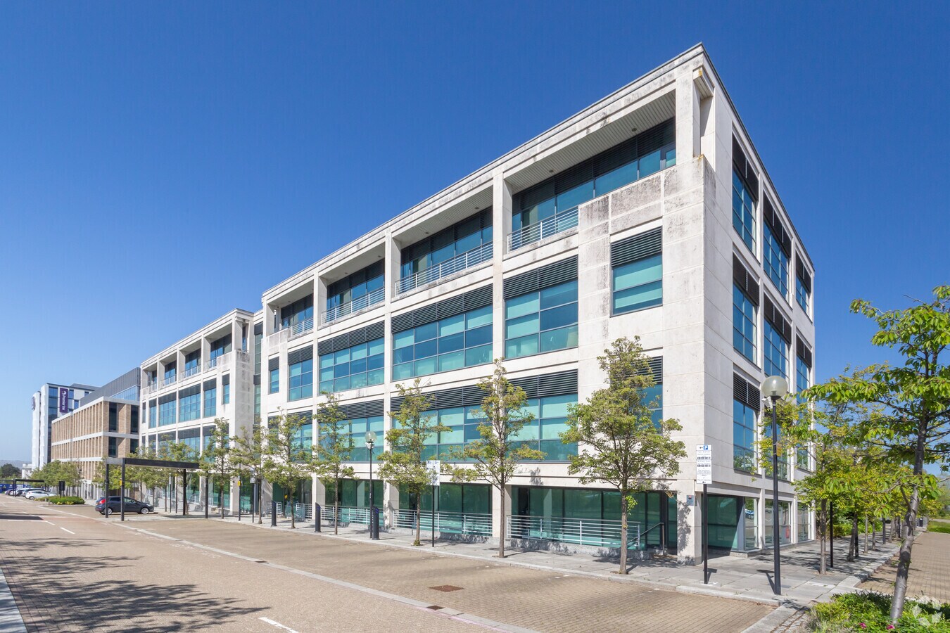 201249 Avebury Blvd, Milton Keynes, MK9 1AU UK