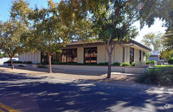 5517 W Glenn Dr, Glendale, AZ for sale Primary Photo- Image 1 of 1