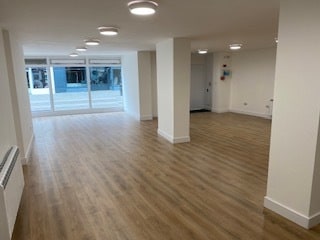 55 Commercial St, Hereford to rent Interior Photo- Image 1 of 2