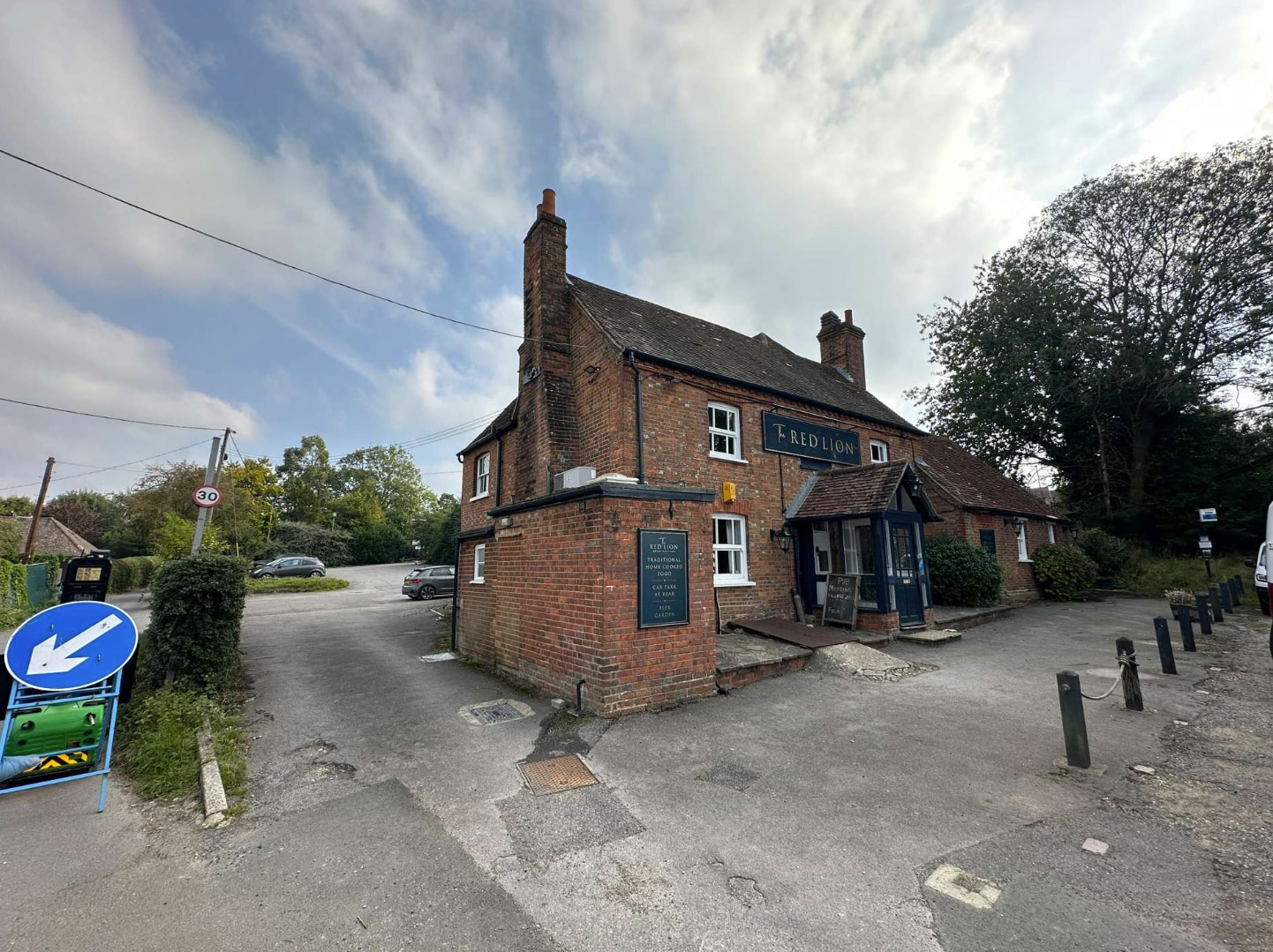 Aldworth Rd, Upper Basildon for sale Building Photo- Image 1 of 5