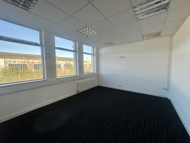 59 Charles St, Glasgow to rent - Interior Photo - Image 2 of 5