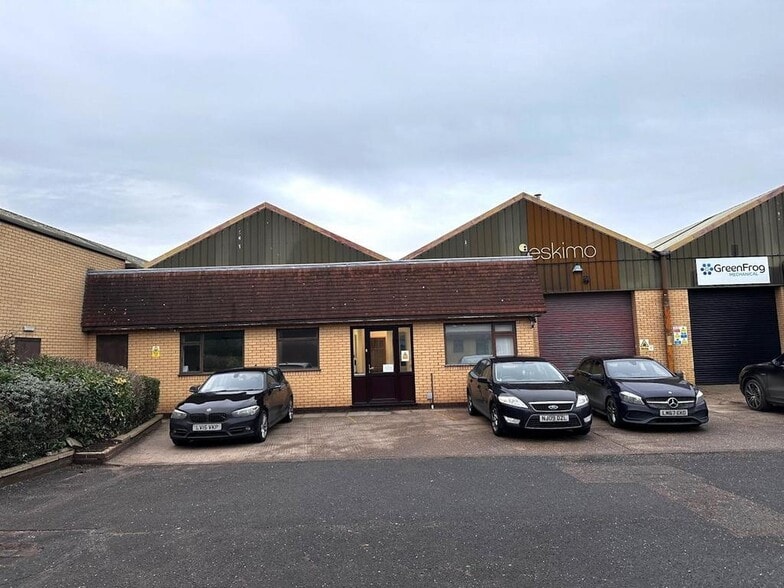 Mackadown Ln, Birmingham to rent - Building Photo - Image 1 of 8