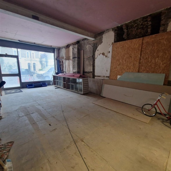 120 Malden Rd, London for sale - Interior Photo - Image 2 of 8