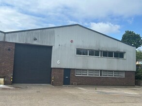 Kangley Bridge Rd, London to rent Building Photo- Image 1 of 2