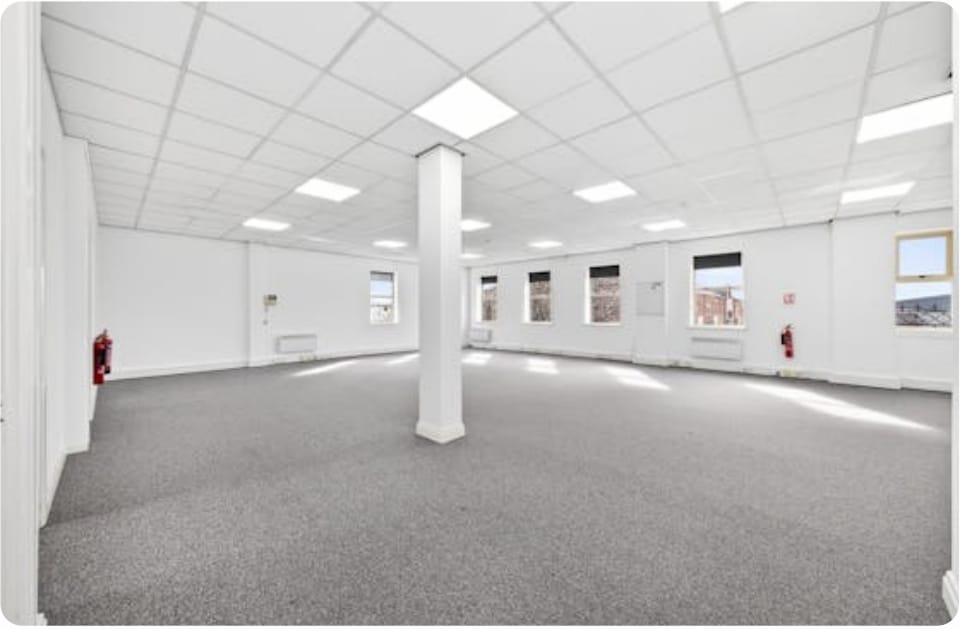 Taylors Ct, Rotherham to rent Interior Photo- Image 1 of 10