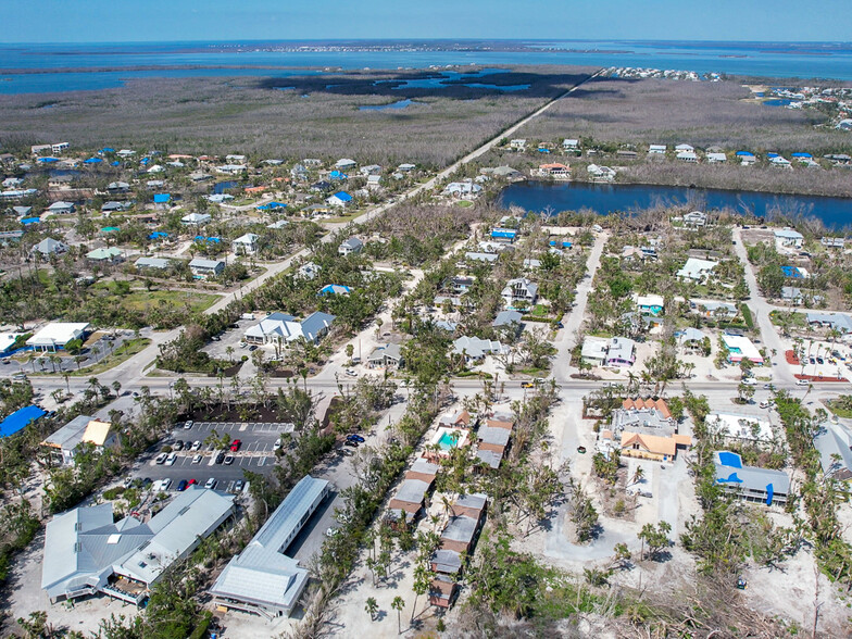 905 Fitzhugh St, Sanibel, FL for sale - Aerial - Image 3 of 21