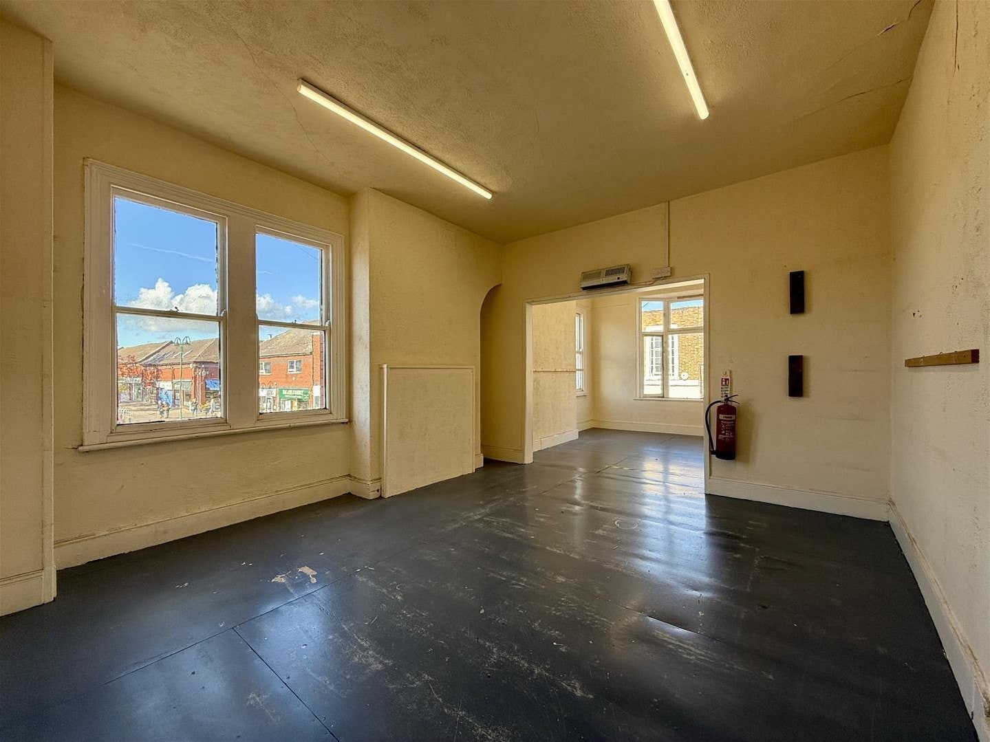 18 Victoria St, Crewe to rent Interior Photo- Image 1 of 5