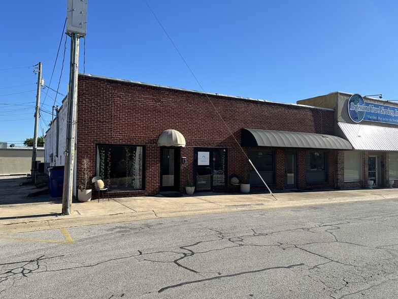 106 E 7th St, Mountain Home, AR for sale - Building Photo - Image 2 of 23