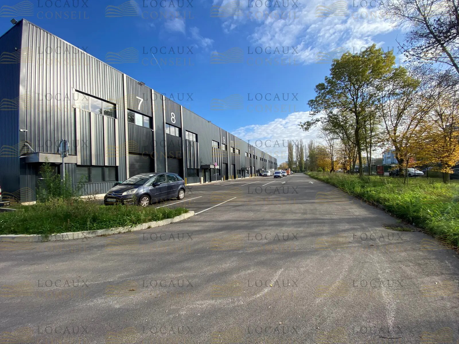 Light Industrial in Cergy to rent Building Photo- Image 1 of 8