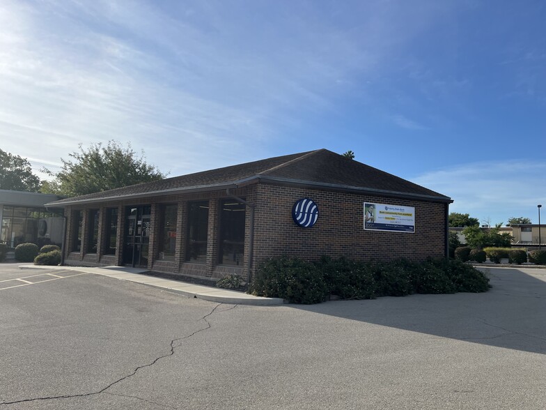 3835 SW 29th St, Topeka, KS for sale - Building Photo - Image 3 of 5