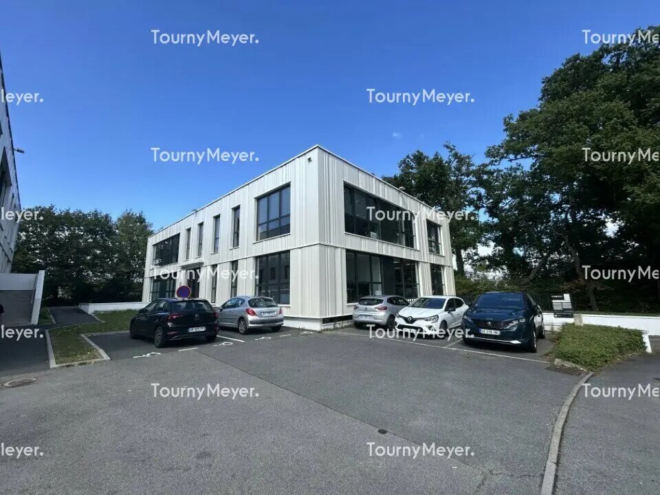 Location Bureaux 122 m² à 245 m² - Photo 1