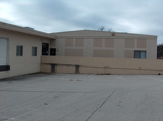 More details for 2217 Saint Marys Blvd, Jefferson City, MO - Light Industrial for Sale