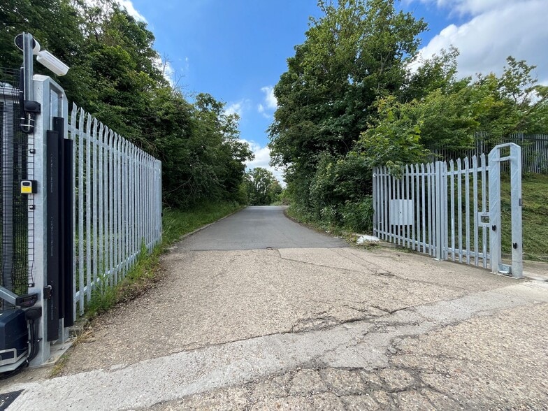 Sand Ln, Sandy to rent - Other - Image 2 of 6