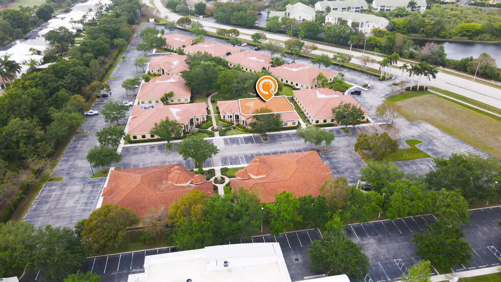 3358 Woods Edge Cir, Bonita Springs, FL for sale - Aerial - Image 2 of 8