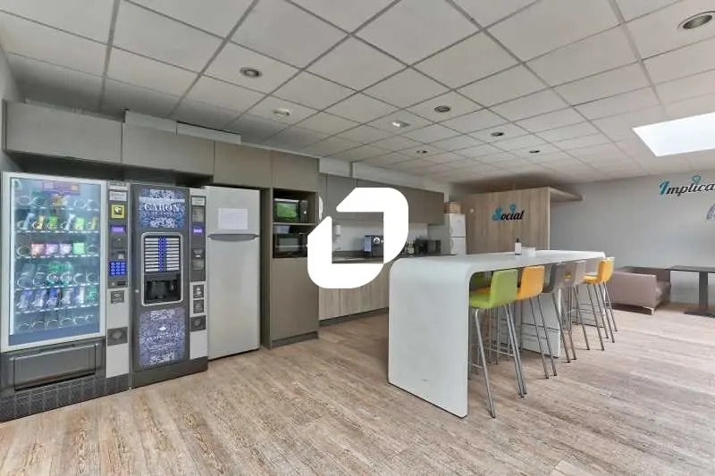 Office in Évry-Courcouronnes to rent Interior Photo- Image 1 of 7