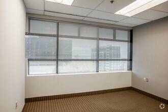 7201 Wisconsin Ave, Bethesda, MD for rent Interior Photo- Image 2 of 7