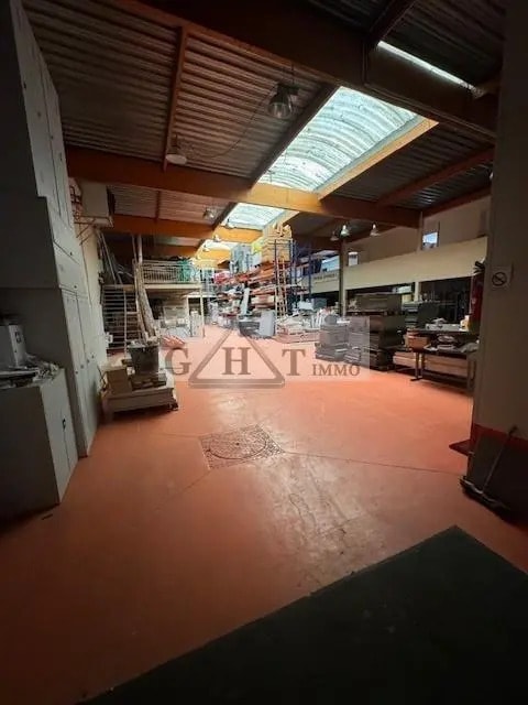 Vente Entrepôt 1 200 m² - Photo 1