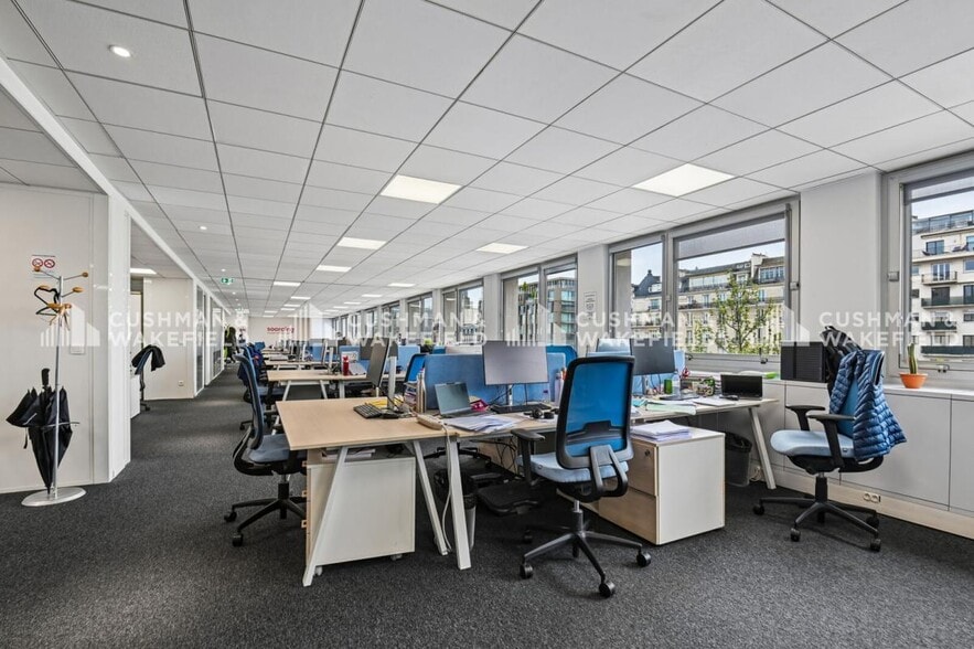 191-195 Avenue Charles De Gaulle, Neuilly-sur-Seine to rent - Building Photo - Image 3 of 13