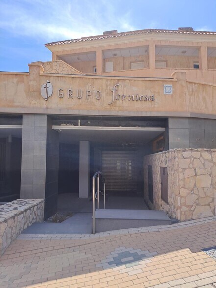 Retail in Vícar for sale - Building Photo - Image 2 of 25