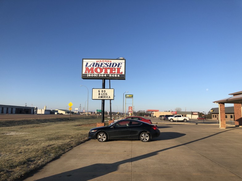 710 W SD Highway 46, Wagner, SD for sale - Primary Photo - Image 1 of 1