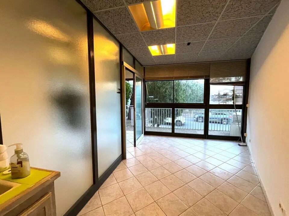 Vente Commerce 80 m² - Photo 1