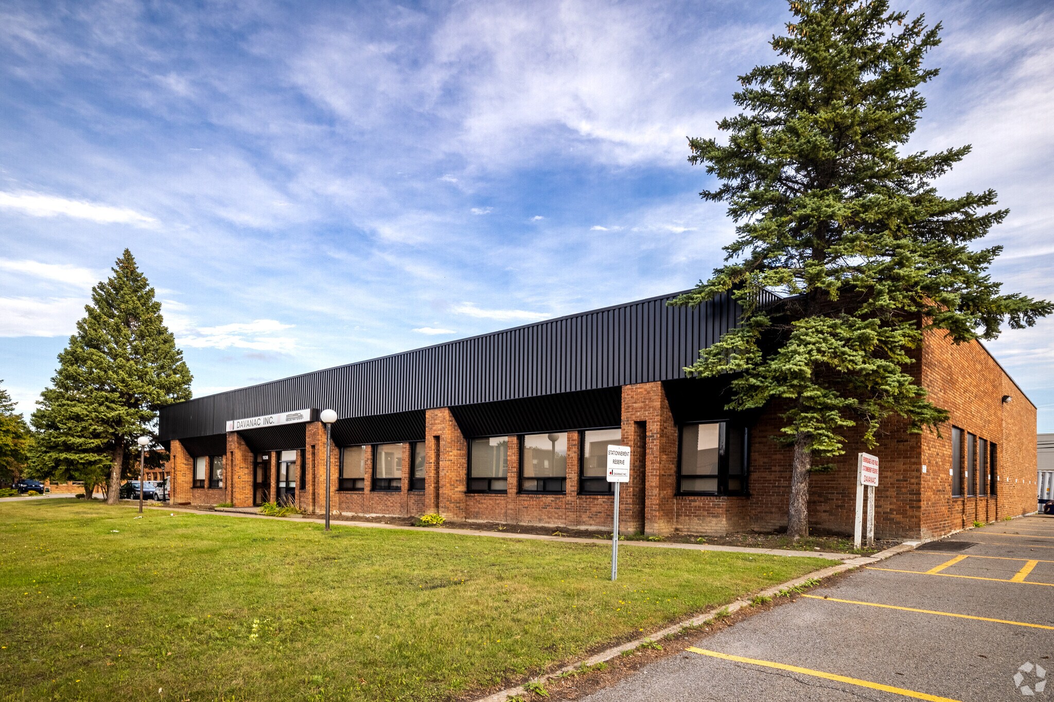 1900-1950 Boul Saint-Régis, Dorval, QC to rent Building Photo- Image 1 of 6