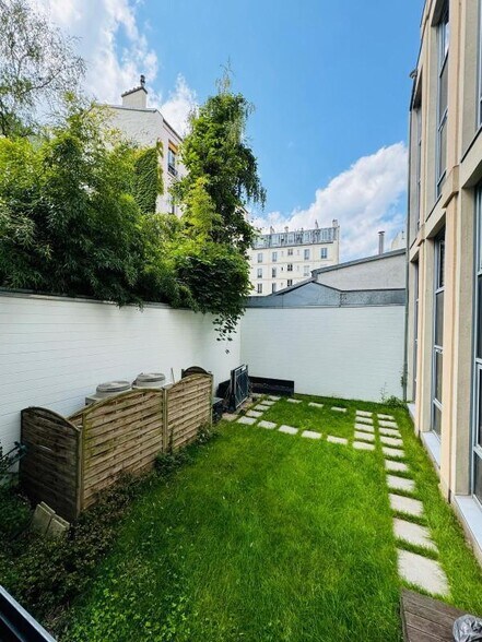 17 Rue Louis Rouquier, Levallois-Perret to rent - Building Photo - Image 3 of 5