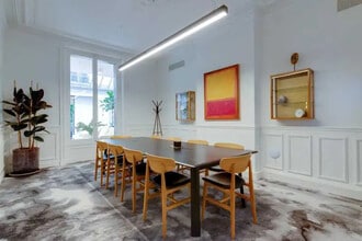 Co-working Space in Paris to rent Building Photo- Image 1 of 21