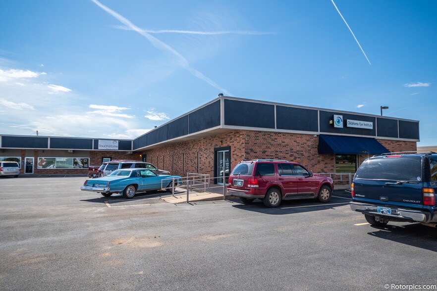 3000 N Main St, Altus, OK for rent - Primary Photo - Image 1 of 1