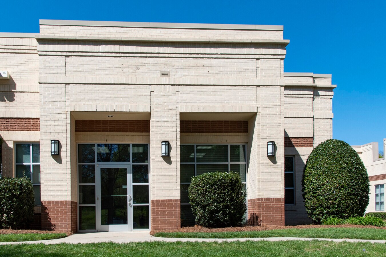 2550 W Arrowood Rd, Charlotte 28273 Bldg 1 UK