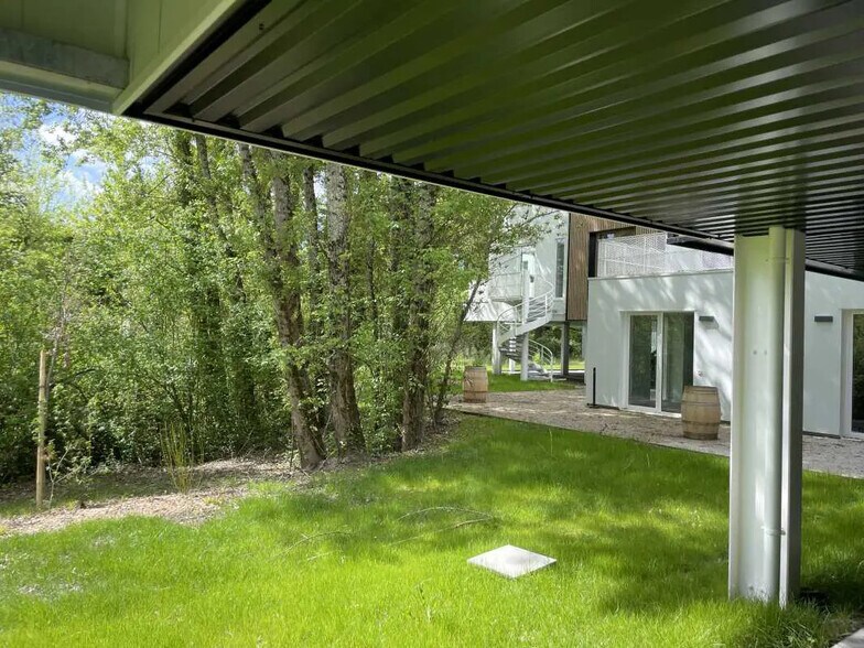 Office in Bruges to rent - Building Photo - Image 2 of 13