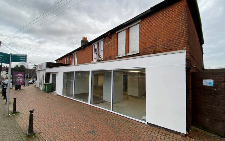 76 High Rd, Southampton for sale Building Photo- Image 1 of 1