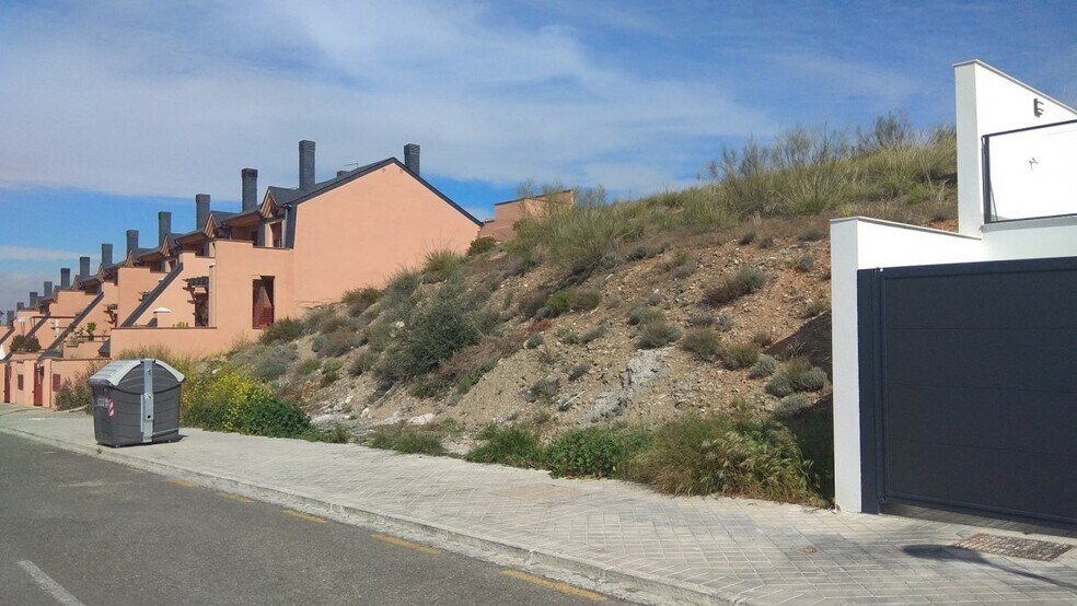 Calle Ojos del Salado, 2, Granada, Granada for sale - Building Photo - Image 3 of 4