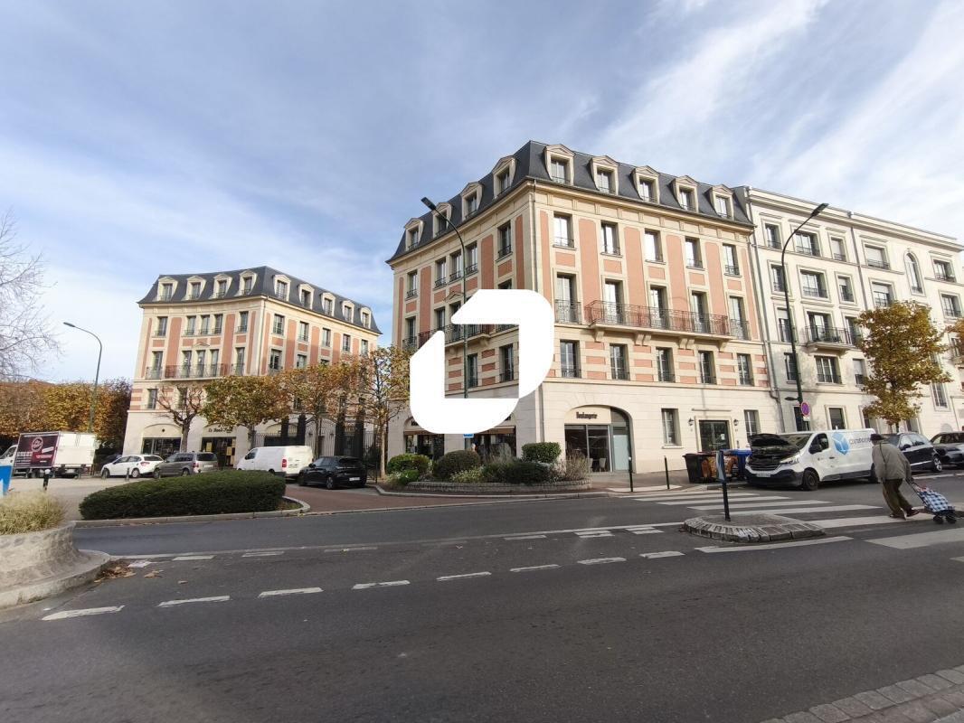Office in Le Raincy for sale Building Photo- Image 1 of 6