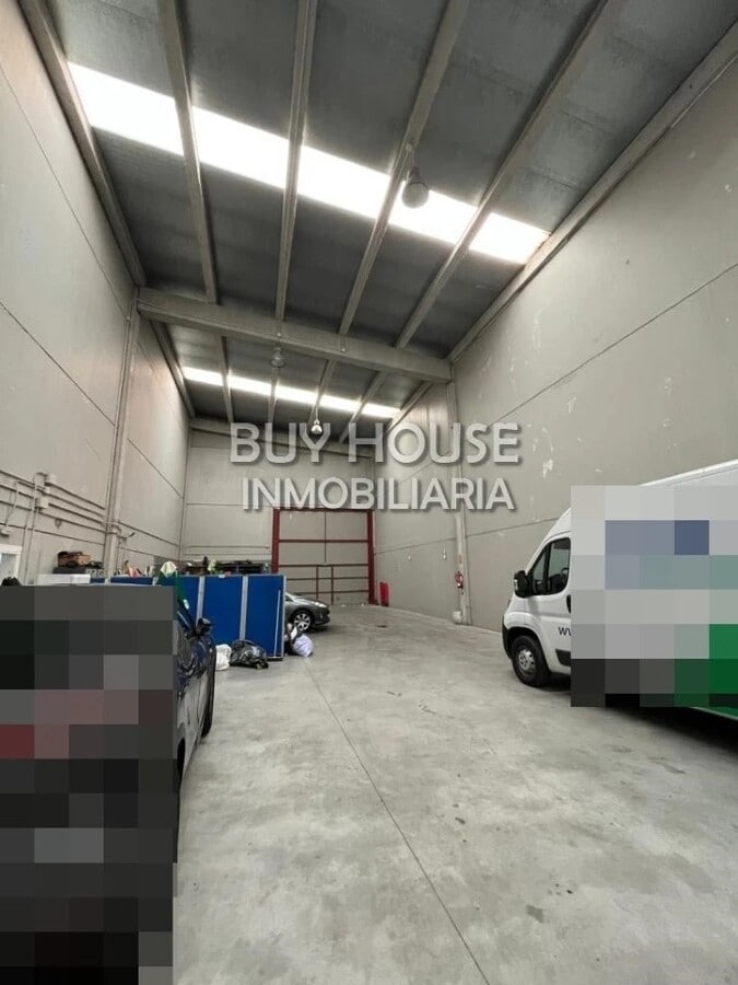 Illescas, TOL 45200 - - - Interior Photo - Image 1 of 3