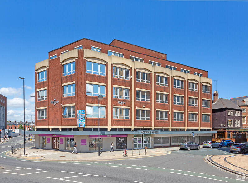 Savile St, Hull for rent - Primary Photo - Image 1 of 6