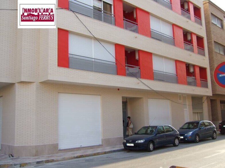 Retail in Almussafes, Valencia to rent - Building Photo - Image 1 of 2