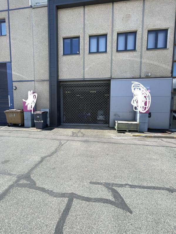 Office in Nanterre to rent Building Photo- Image 1 of 31