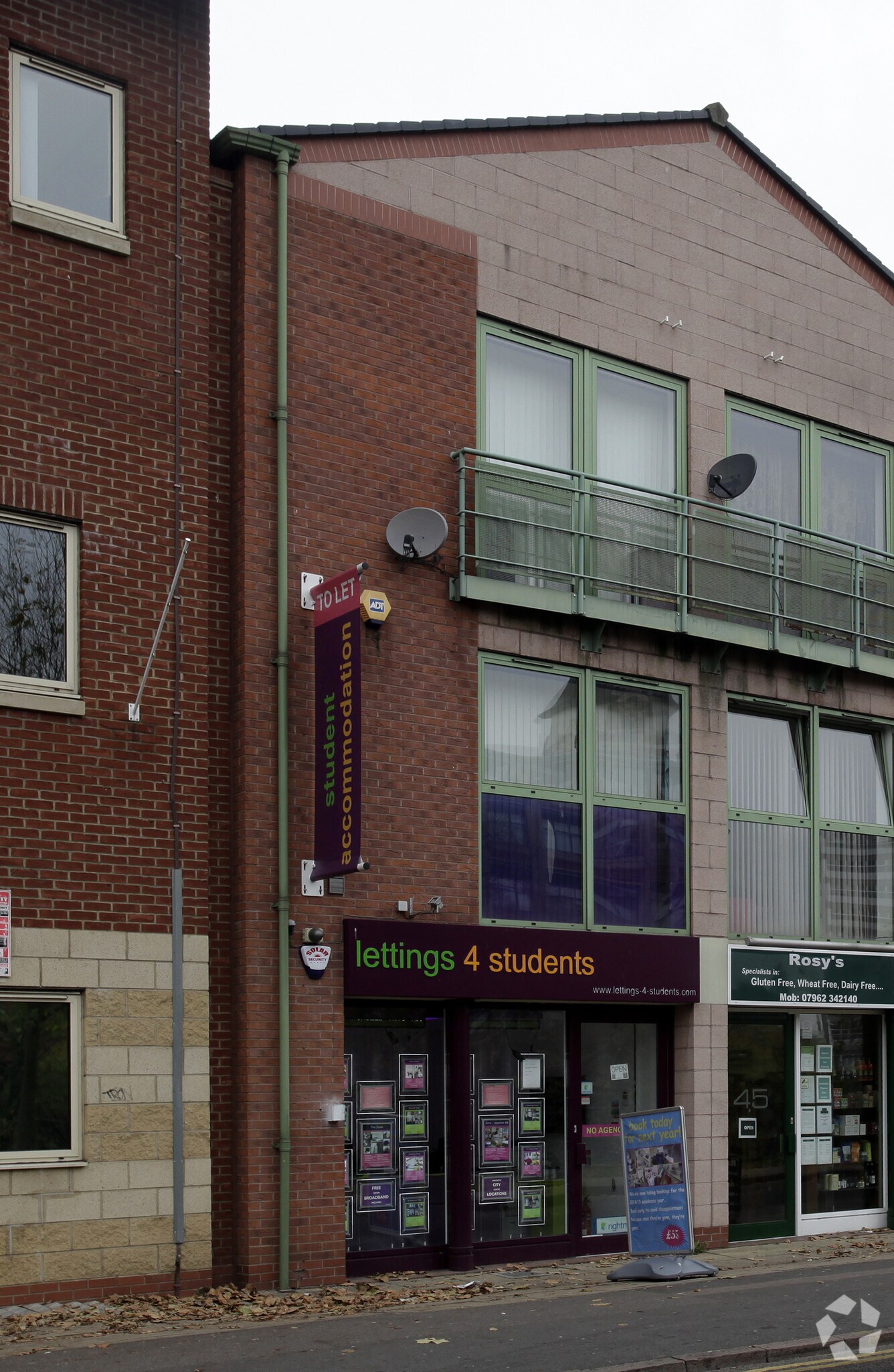 47 Western Blvd, Leicester for sale Primary Photo- Image 1 of 1