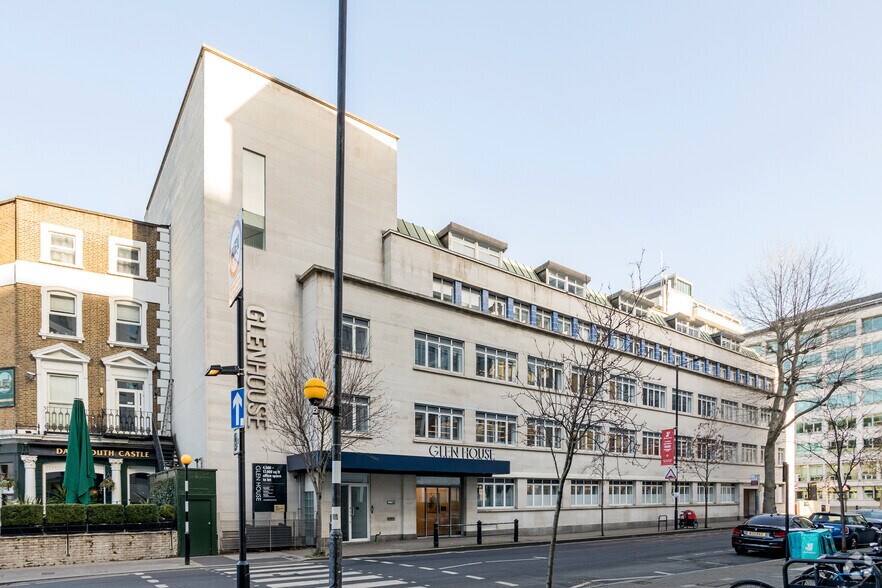 27 Hammersmith Grove, London, W6 0NE Grove House UK