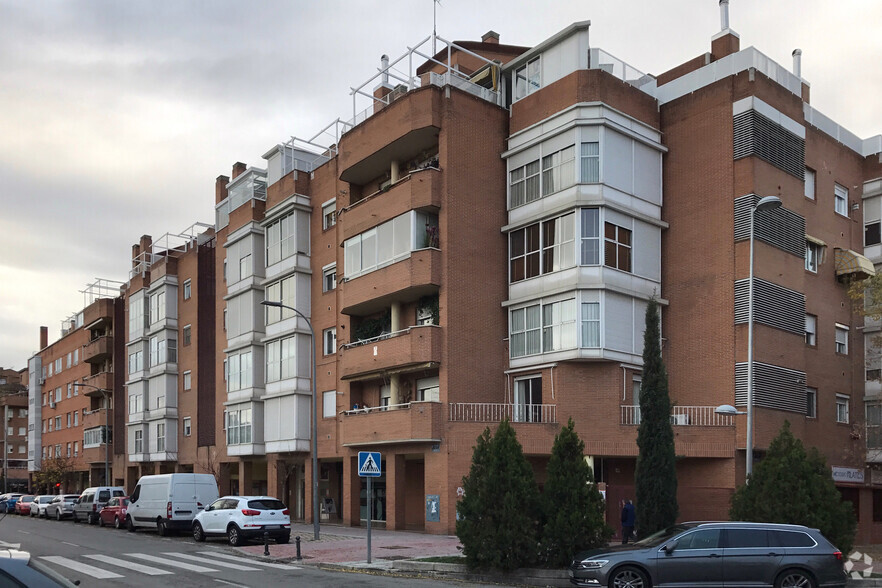 Retail in Torrejón De Ardoz, MAD for rent - Primary Photo - Image 1 of 2