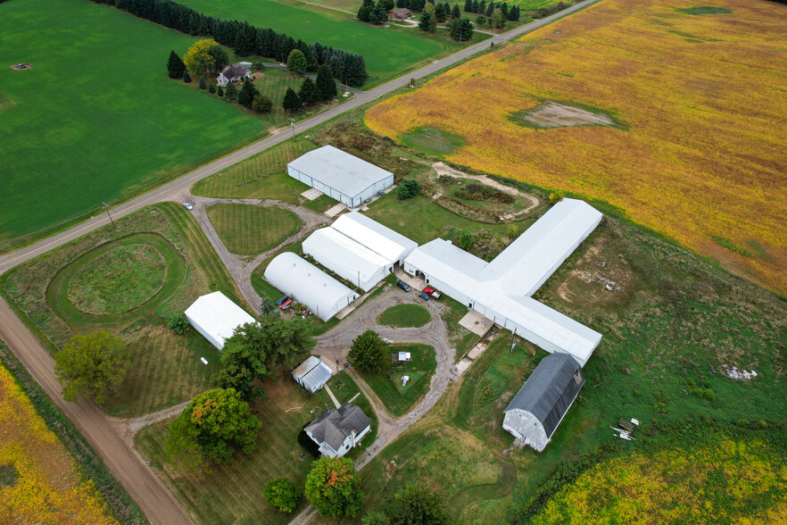 6924 Peck Rd, Eaton Rapids, MI for rent - Aerial - Image 3 of 6