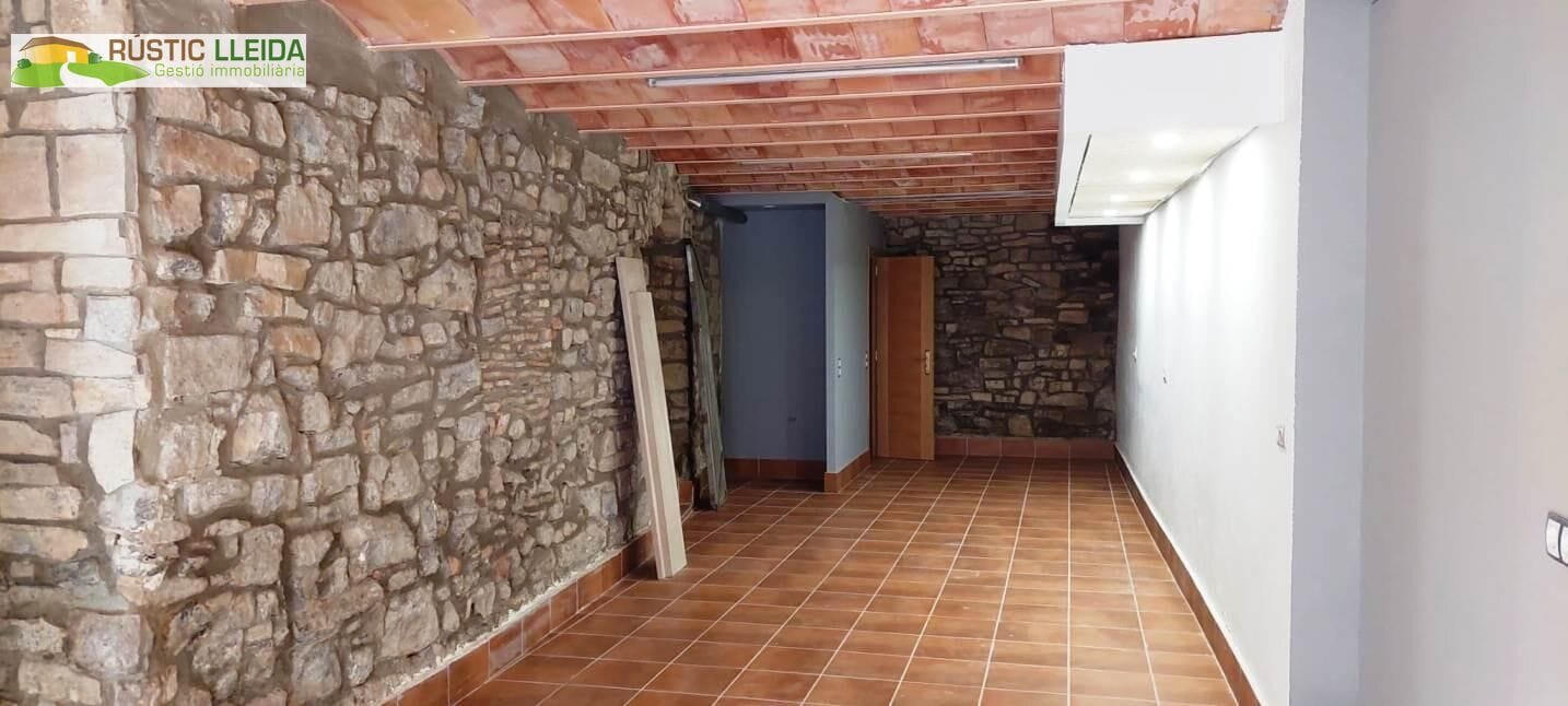 Tàrrega, LER 25300 - Unit - -  - Interior Photo - Image 1 of 3