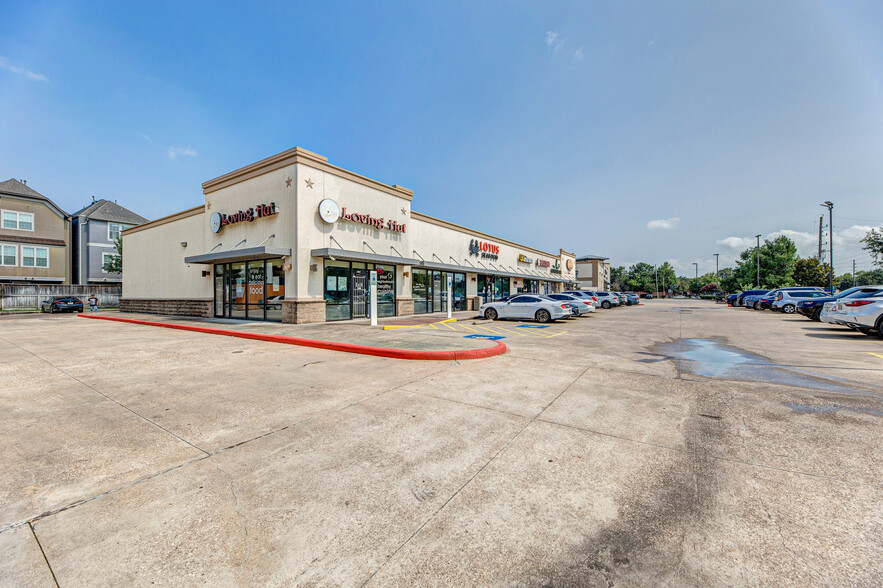 2825 S Kirkwood Rd, Houston, TX for rent - Building Photo - Image 3 of 9