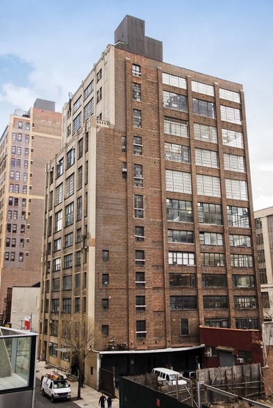 450 W 31st St, New York, NY for sale - Building Photo - Image 1 of 1