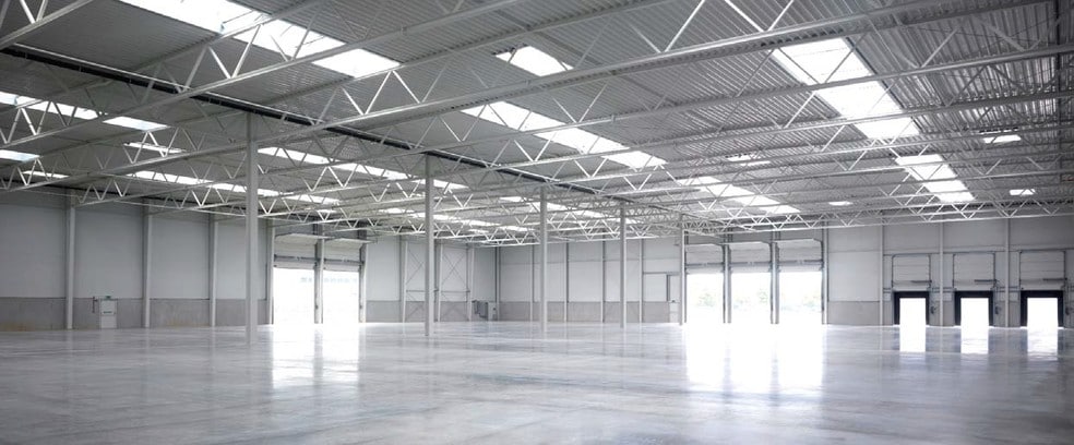 Foxhunter Dr, Milton Keynes to rent - Interior Photo - Image 3 of 5